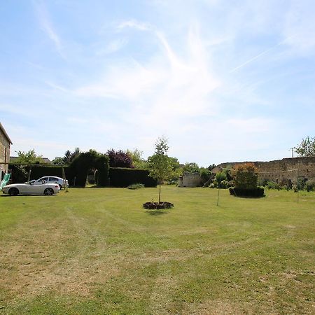 Domaine Des Roses Bed & Breakfast Vaudelnay Dış mekan fotoğraf
